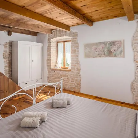 Villa Ivini In Brajkovici - Haus Fuer 5 Personen